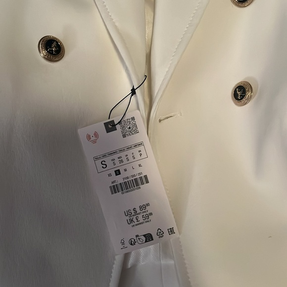 Double breasted white blazer - Picture 3 of 4